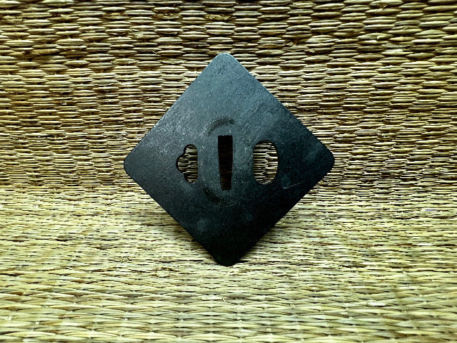 重めの鍔 Heavy tsuba for training 377g Edo period antique Tsuba for Samurai Sword (T-421) | Samurai